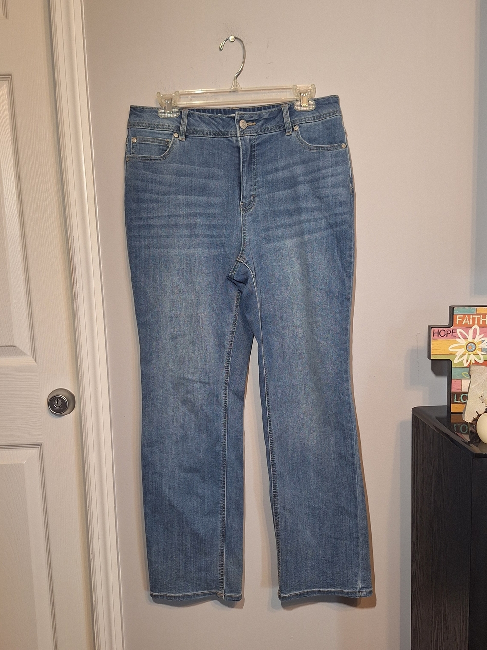 C Est. 1946 Women's Straight-Leg Cotton Denim Jeans in Medium Blue